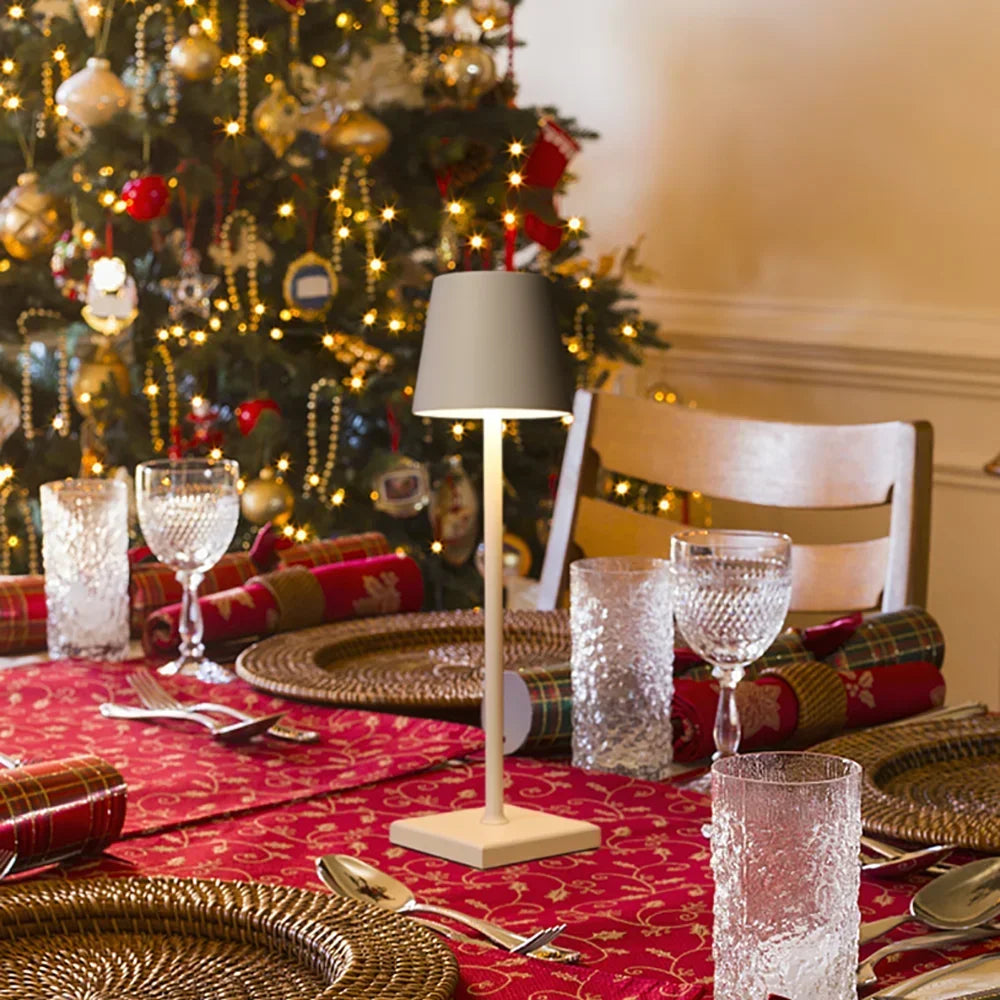 Şarjlı LED Masa Lambası - Kısılabilir, İç/Dış Mekan, Restoran Atmosfer Işığı